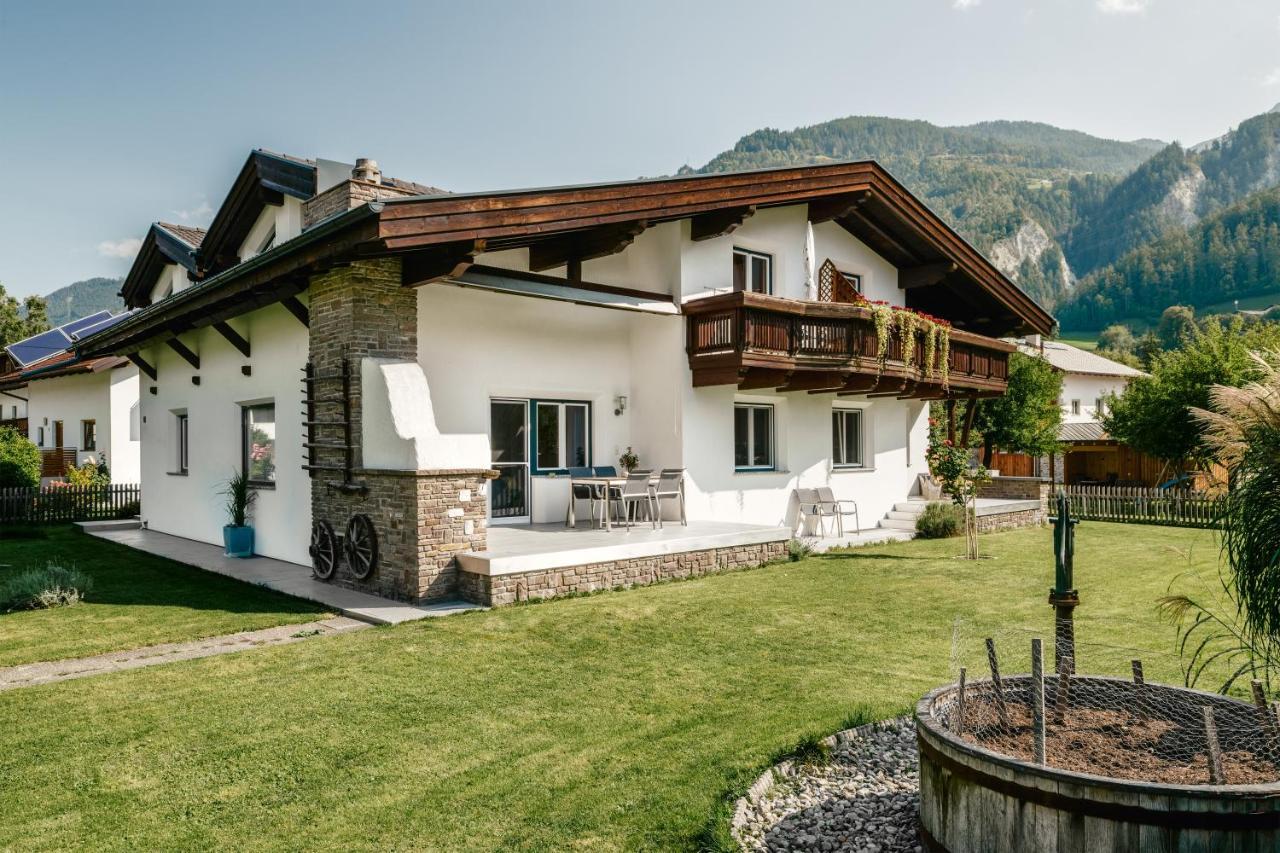 Active Apart Central Ried im Oberinntal Esterno foto