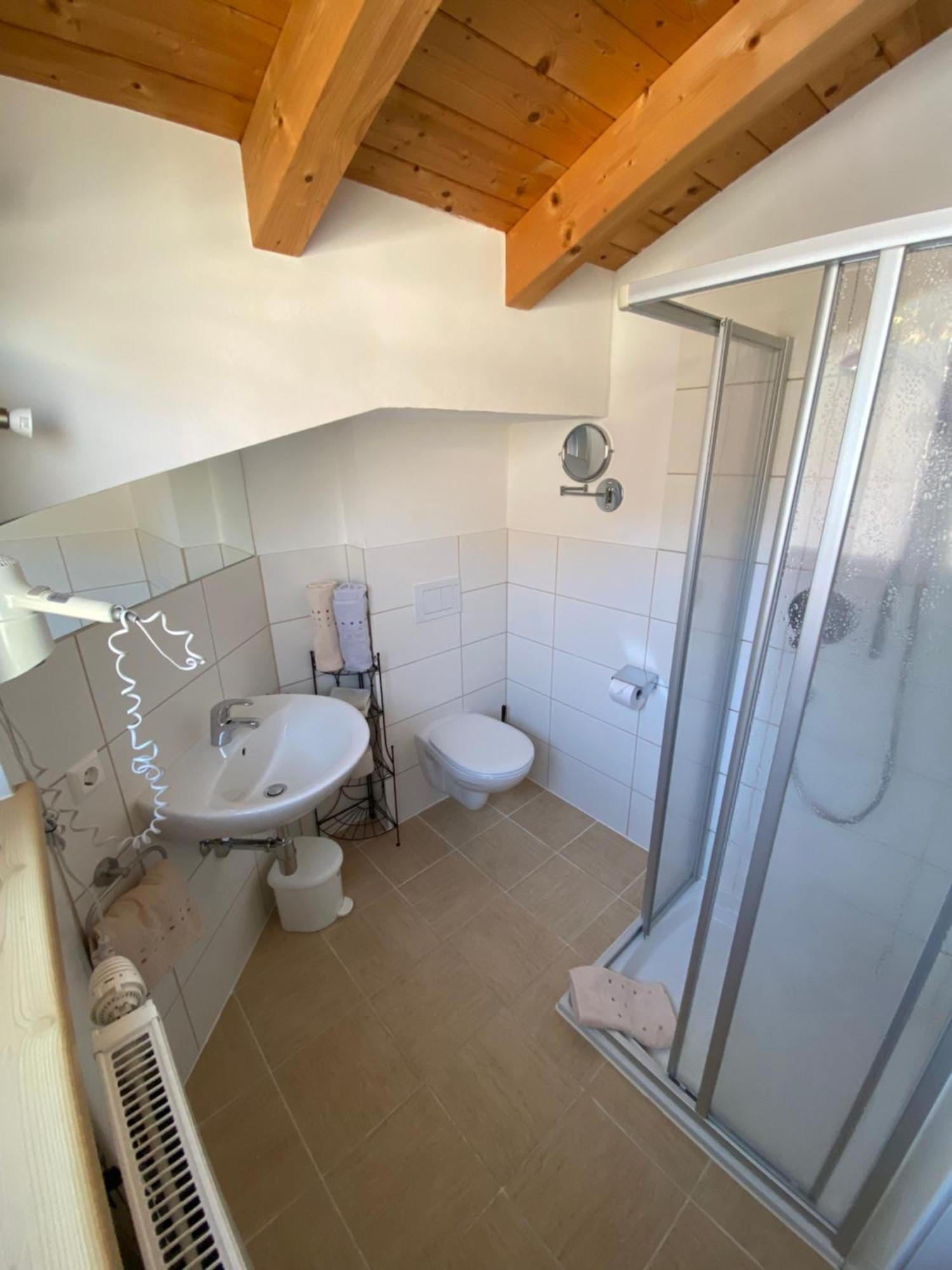 Active Apart Central Ried im Oberinntal Esterno foto
