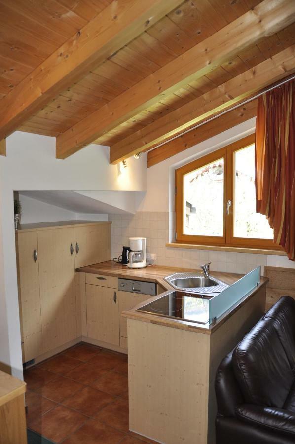 Active Apart Central Ried im Oberinntal Esterno foto